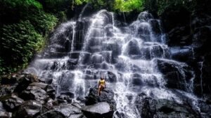 kanto-lampo-waterfall1-1600x900